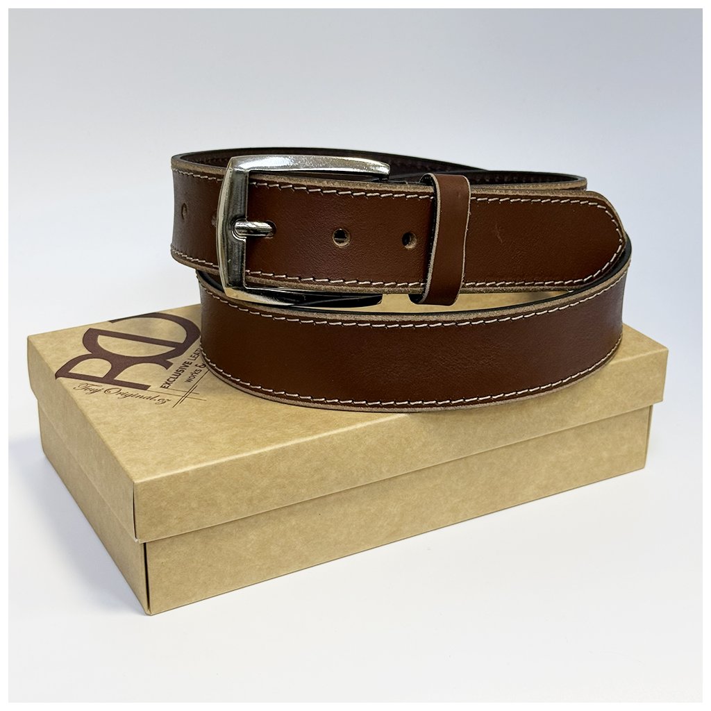 Luxusní kožený pásek s vlastním monogramem