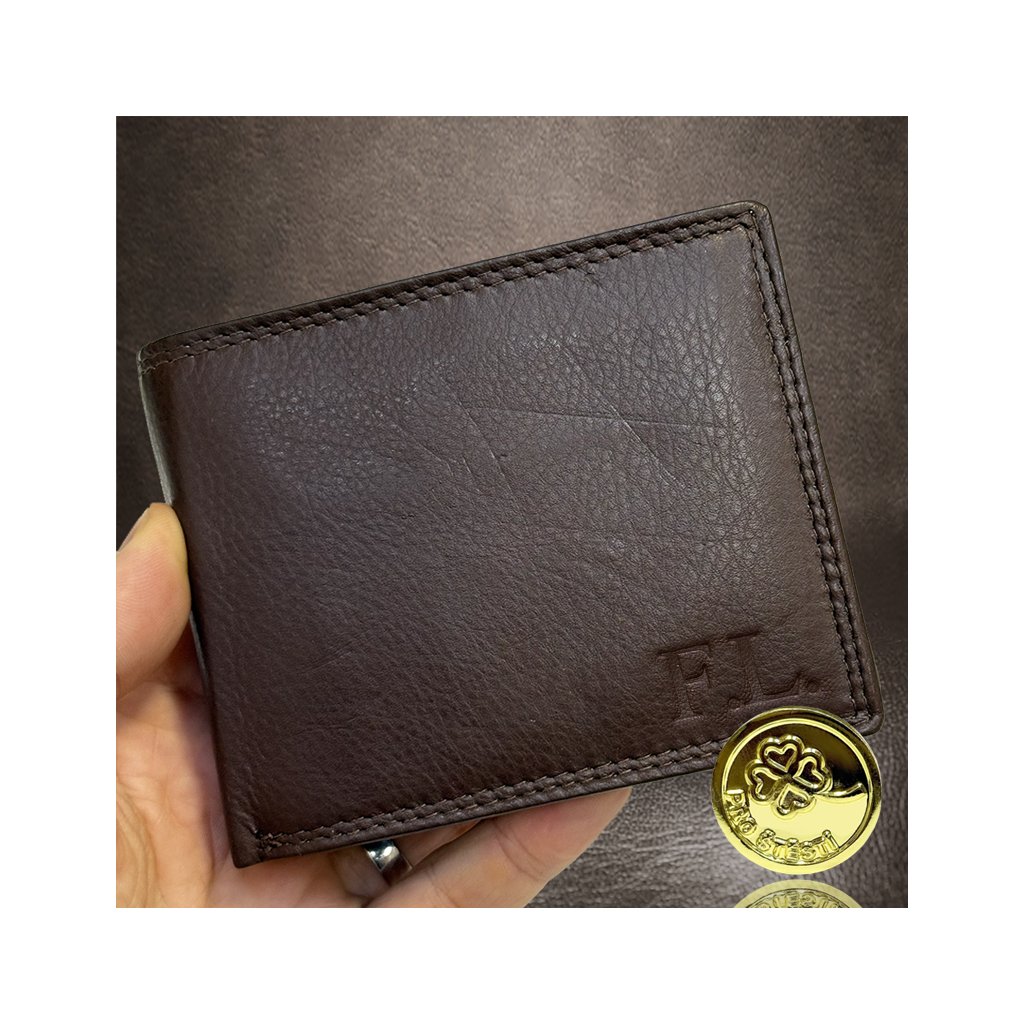 Luxusní kožená peněženka s monogramem