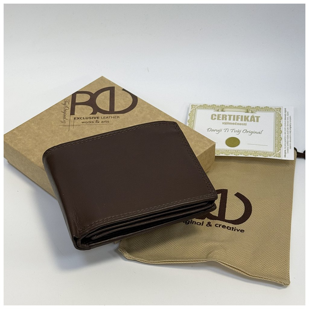 Tmavě hnědá kožená peněženka s iniciály