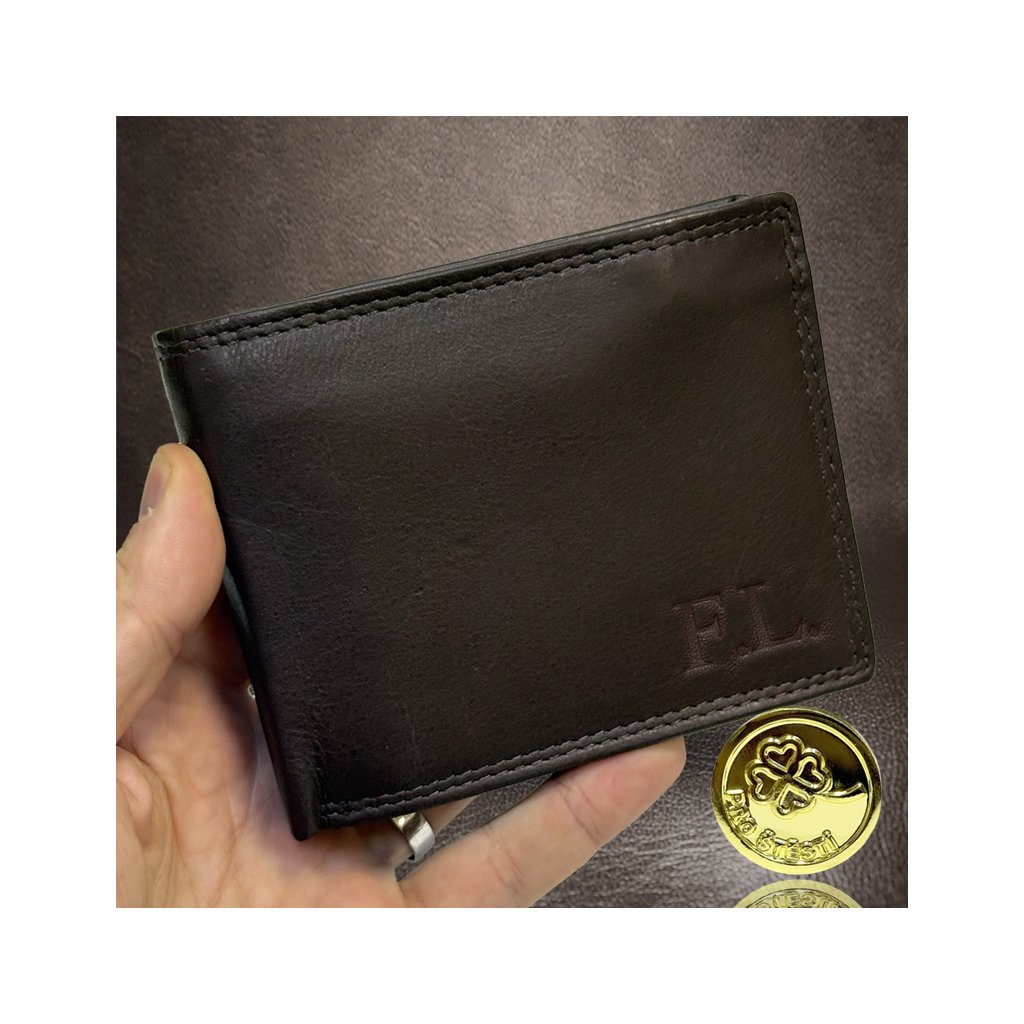 Tmavě hnědá kožená peněženka s ražbou monogramu