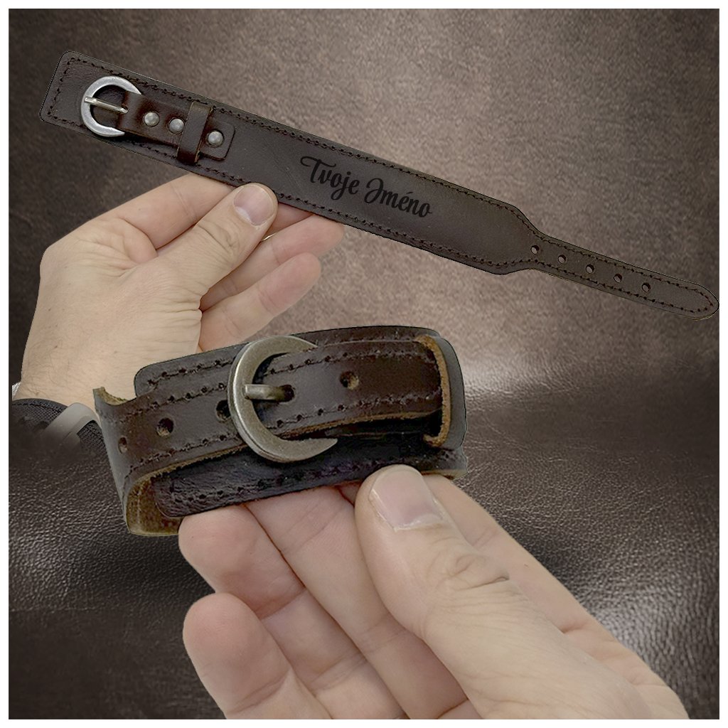 Tmavě hnědý kožený náramek s vlastním motivem