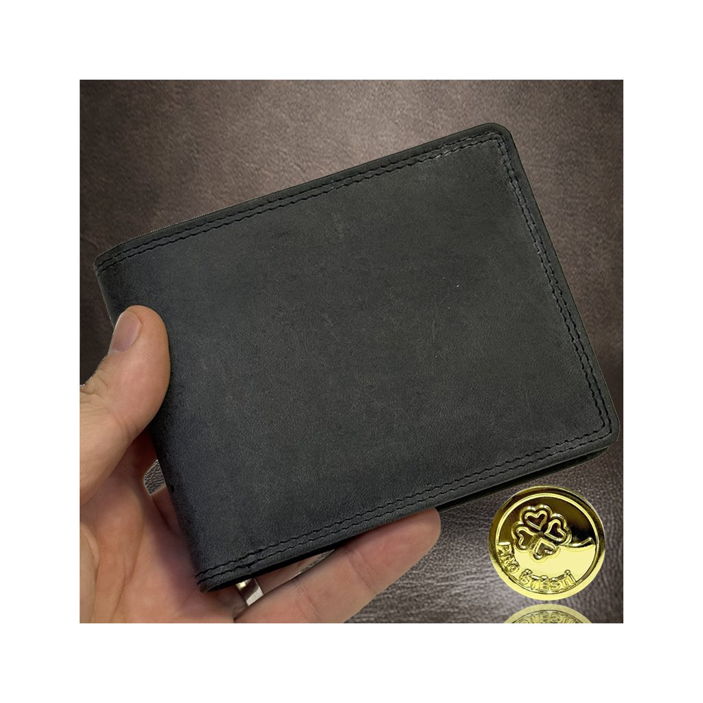 Černá kožená peněženka s ražbou monogramu