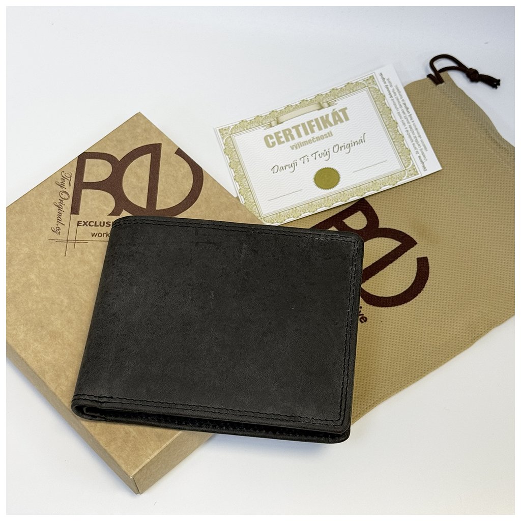 Černá kožená peněženka s monogramem