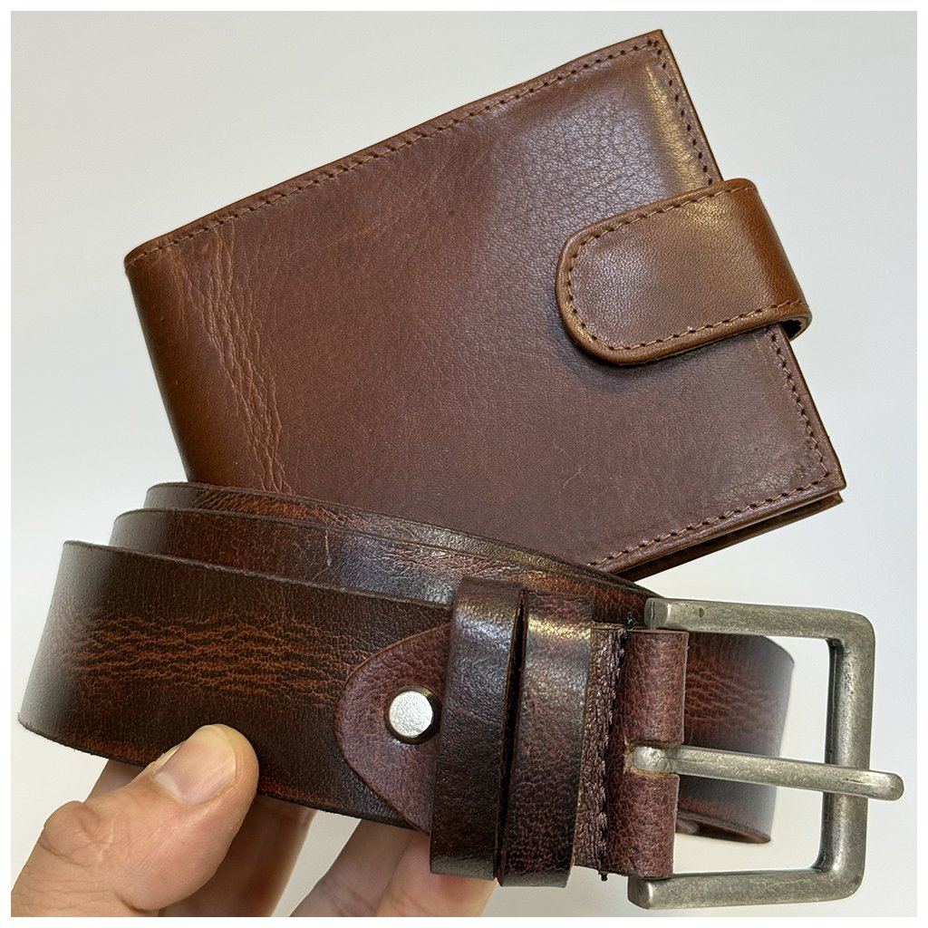 Luxusní bordo kožený set s monogramem