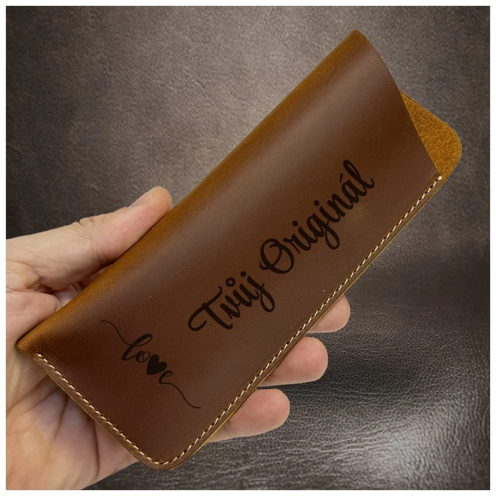 Luxusní kožené pouzdro na dioptrické brýle s vlastním motivem