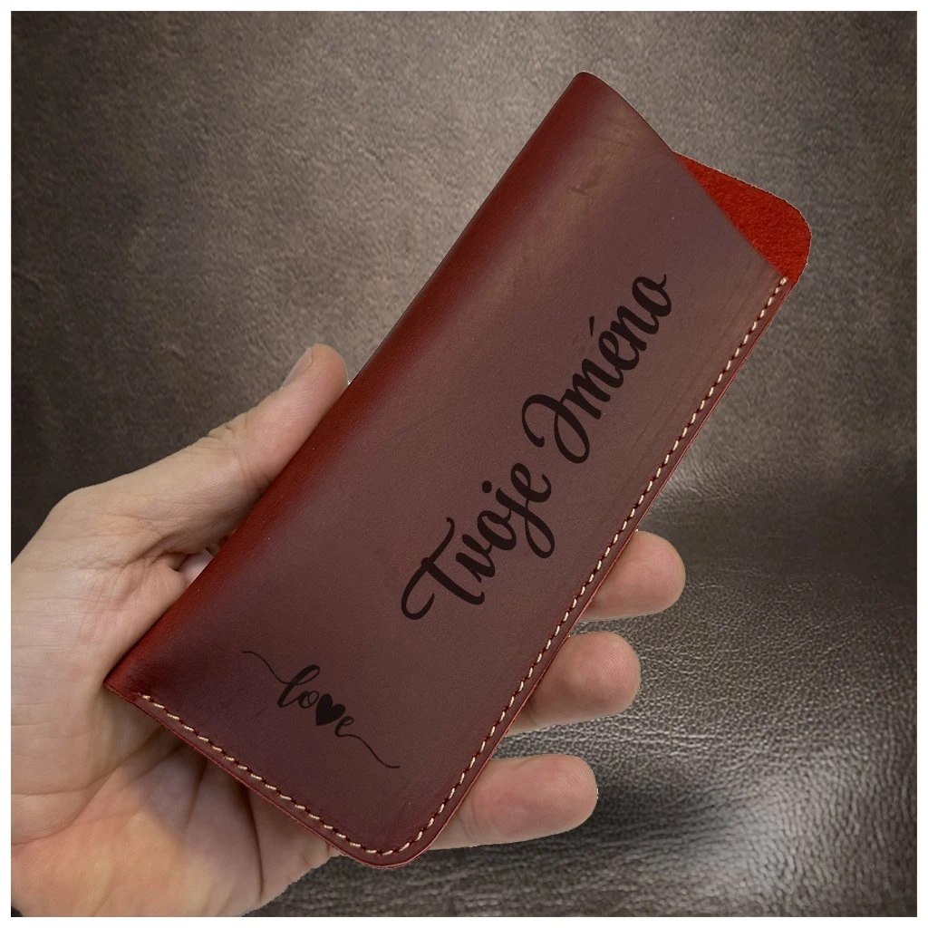 Kožené pouzdro na brýle s věnováním vínové